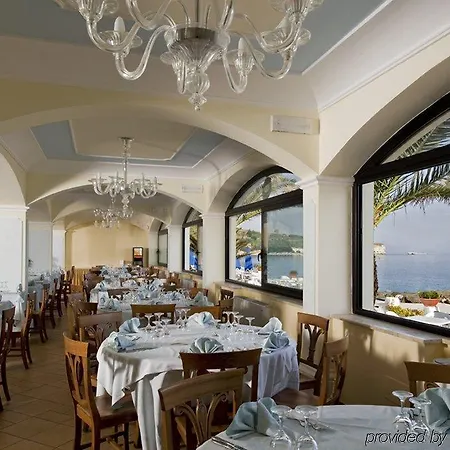 Villaggio Lido San Giuseppe 4* בריאטיקו