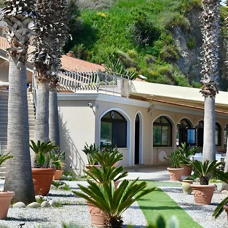 Otel Villaggio Lido San Giuseppe 4*