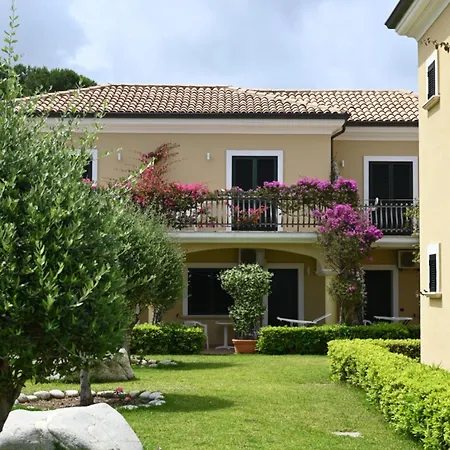 Villaggio Lido San Giuseppe Otel 4*